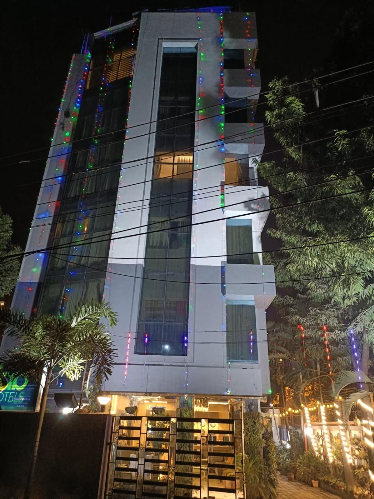 Hotel Mayfair Tower Kolkata Bagian luar foto